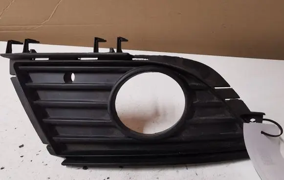 Opel Corsa C Front fog light trim/grill OP11012G1 11012G2 OP11012