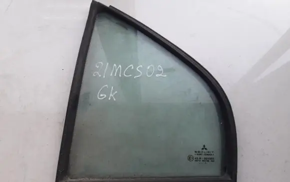 Mitsubishi Carisma Rear vent window glass 