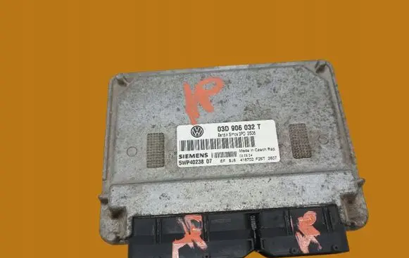 Volkswagen Polo Engine control unit/module 03D906032T