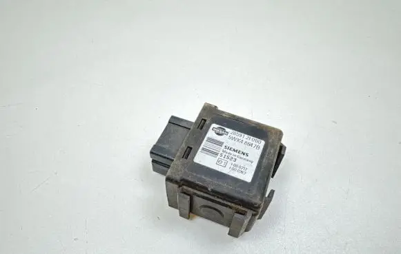 Nissan Almera N16 Immobilizer control unit/module 285912F000 51523 5WK48647B