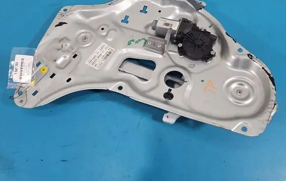 Hyundai ix35 Rear door window regulator with motor 814202Y010 IMPRK1547793