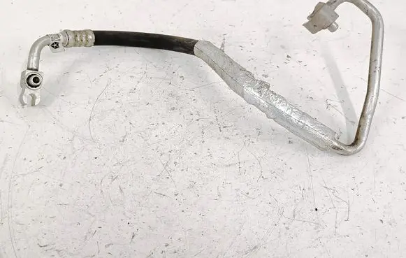 Chrysler Pacifica Air conditioning (A/C) pipe/hose 68227756AC