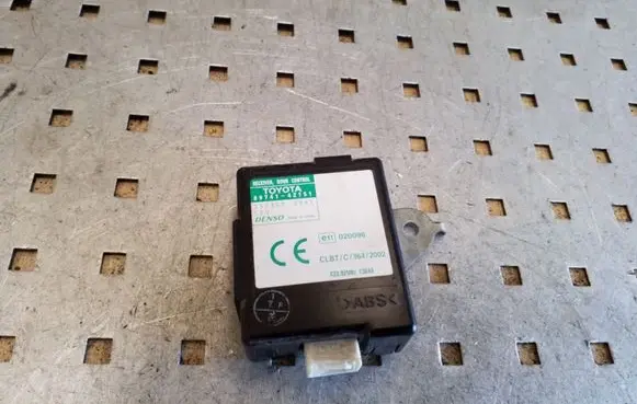 Toyota RAV 4 (XA20) Door central lock control unit/module 8974142151