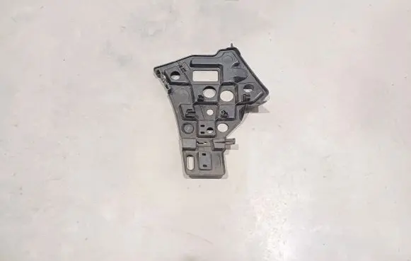 Front bumper mounting bracket