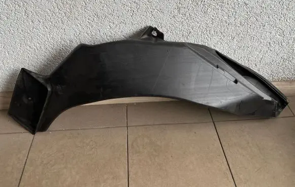 Chevrolet Corvette C7 Air intake duct part 22793182 84304364