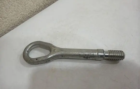 Mercedes-Benz E W211 Towing hook eye