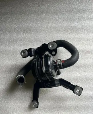 Hyundai Kona I Water pump 375W5K4000