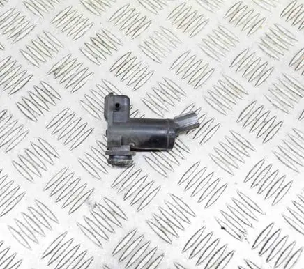 Mitsubishi Grandis Windscreen/windshield washer pump