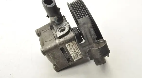 Volvo S60 Power steering pump 9485757