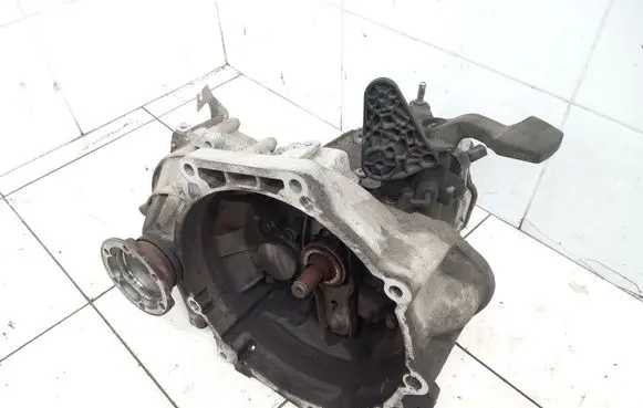 Volkswagen Caddy Manual 6 speed gearbox LZY