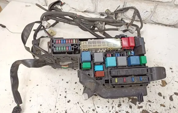 Toyota Prius (XW20) Fuse module