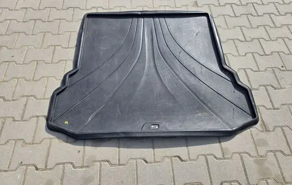 BMW 5 G30 G31 G38 Rear floor carpet liner 2414225