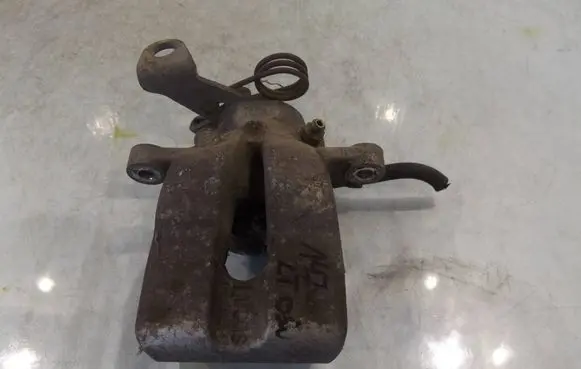 Alfa Romeo 147 Rear brake caliper