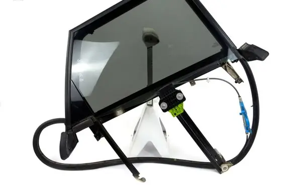 Audi A4 S4 B6 8E 8H Rear door window/glass frame 8E0867416