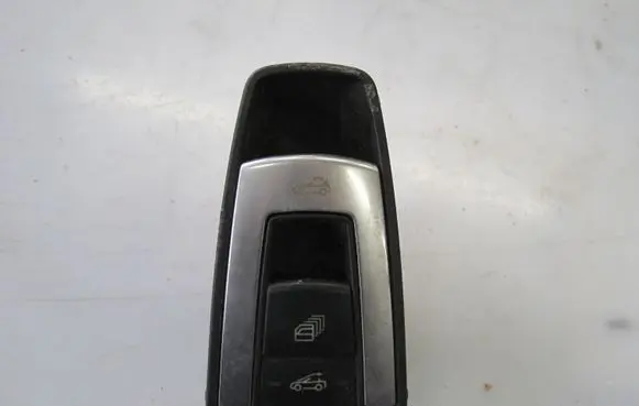 Mercedes-Benz E A207 Folding roof switch A2078207410