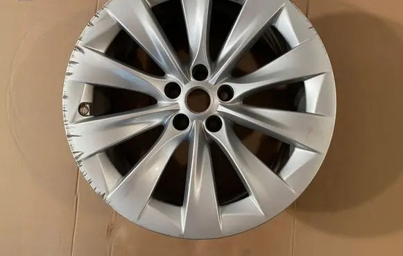Tesla Model X R20 alloy rim 