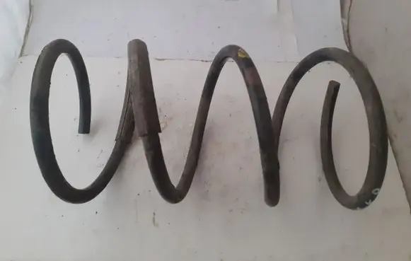 KIA Carens III Front coil spring 546301D000 546301D001