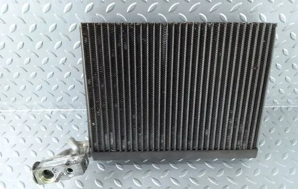 Mercedes-Benz R W251 Air conditioning (A/C) radiator (interior) A1648300084 1648300084