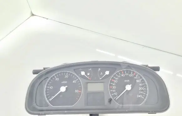 Renault Laguna II Speedometer (instrument cluster) 8200170314 6F1X0R71