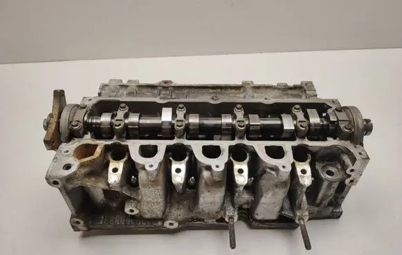 Mercedes-Benz A W176 Engine head 110428257R
