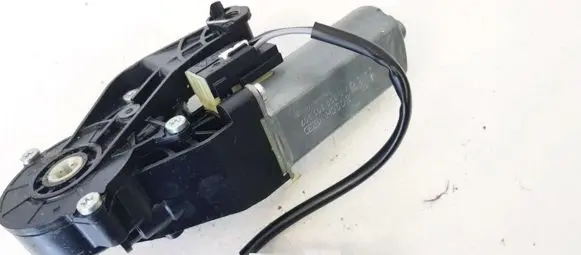 Mercedes-Benz R W251 Seat adjustment motor 820648024 0390203207
