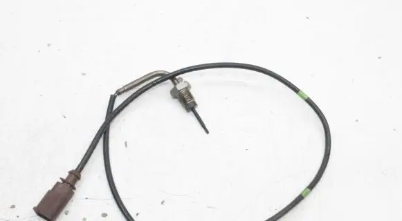 Audi Q3 8U Exhaust gas temperature sensor 04L906088EB