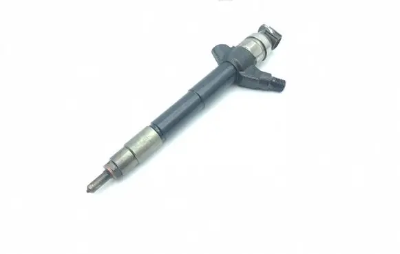 Mitsubishi Pajero Fuel injector 1465A054 07H43046