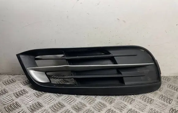 BMW 5 F10 F11 Front bumper lower grill 7331734
