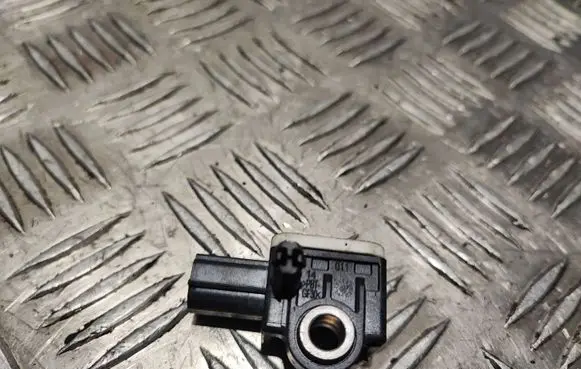 Volvo S60 Airbag deployment crash/impact sensor 31334336