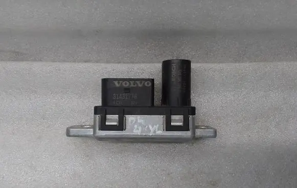 Volvo XC60 Glow plug pre-heat relay 31431776