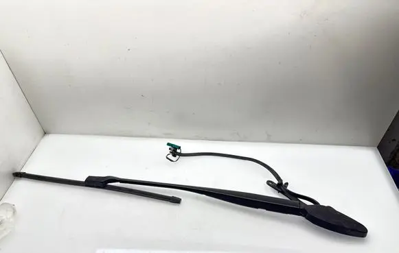 BMW iX Windshield/front glass wiper blade W1733742313 2313 QSTE340