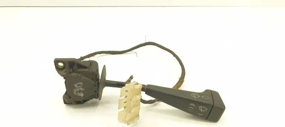 BMW 3 E30 Wiper control stalk 1372582 8370