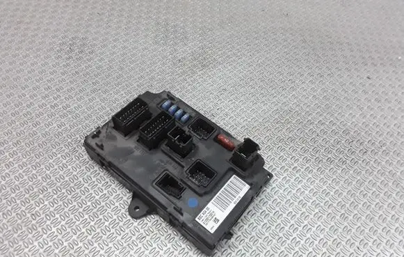 Peugeot 407 Comfort/convenience module 9656148180 S120017001H