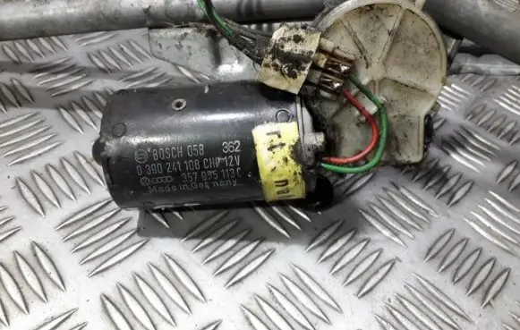 Volkswagen PASSAT B3 Wiper motor 0390241108chp 0390241108