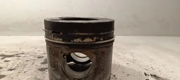 Land Rover Range Rover Evoque L538 Piston 083155