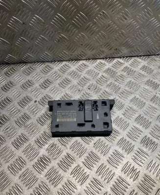 Mercedes-Benz Vito Viano W639 Door control unit/module 6399003000 A6399003000