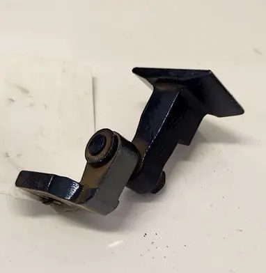 BMW 1 F20 F21 Rear door lower hinge 7246062