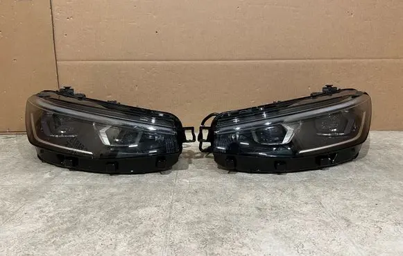 Volkswagen PASSAT B9 Headlights/headlamps set 3J1941035