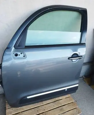 Citroen C3 Picasso Front door