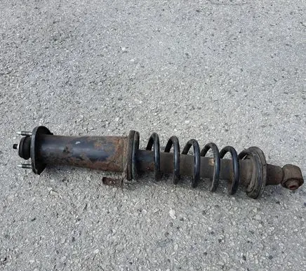 Lexus IS 220D-250-350 Rear shock absorber with coil spring 