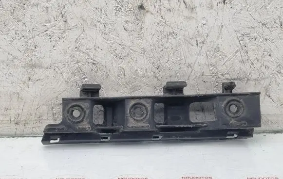Volkswagen PASSAT B6 Front bumper mounting bracket 3C0807184