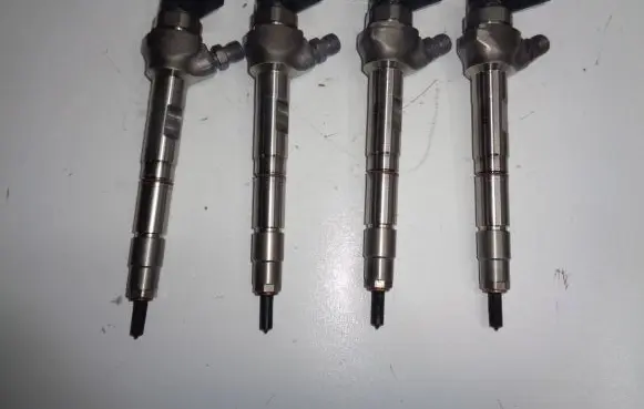 Volkswagen PASSAT B9 Fuel injectors set 05L130277AD 0445110835