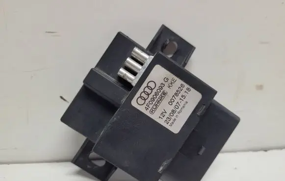 Audi A6 S6 C6 4F Fuel injection pump control unit/module 4F0906093G 0078526