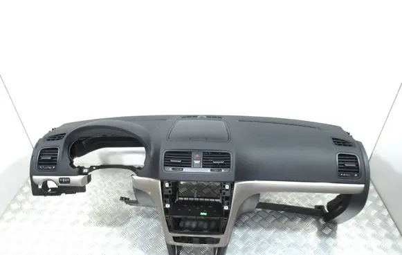 Skoda Yeti (5L) Dashboard 5L1857007E 011846 201501291110