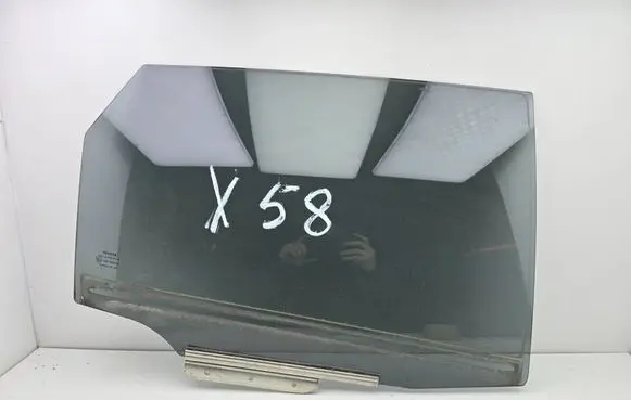 Toyota Auris E180 Rear door window glass 43R006723 234567890