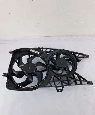 Nissan Primastar Radiator cooling fan shroud 1831458
