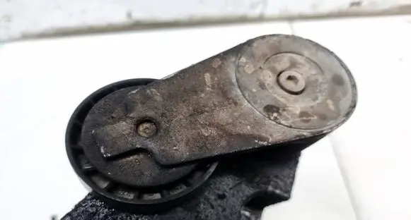 Ford S-MAX Generator/alternator belt tensioner 