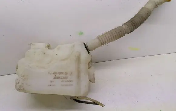 Renault Megane II Windshield washer fluid reservoir/tank 8200104706 8200104705