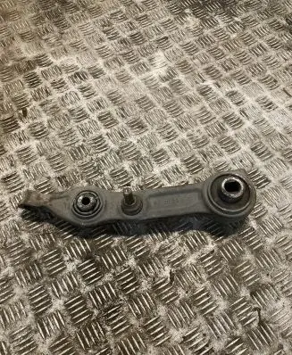 Mercedes-Benz E W211 Front lower control arm/wishbone 2113308207 A2113308207
