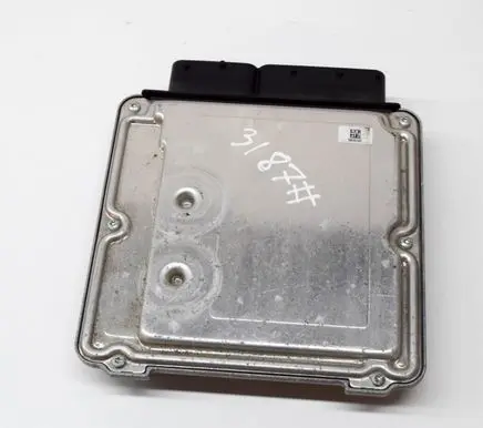 Audi Q3 8U Engine control unit/module 0281031786 1039S80385